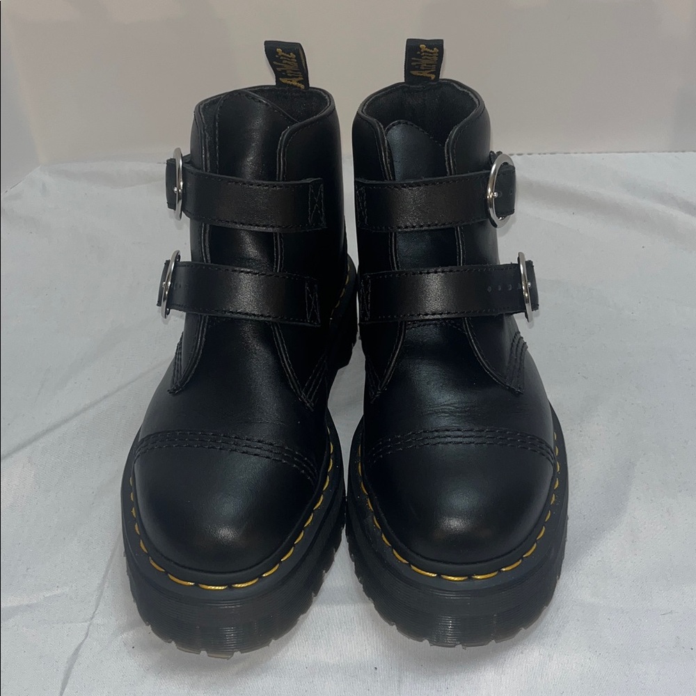 Dr. Martens Ladies Black Devon Platform Boot Size 9 - Picture 2 of 7